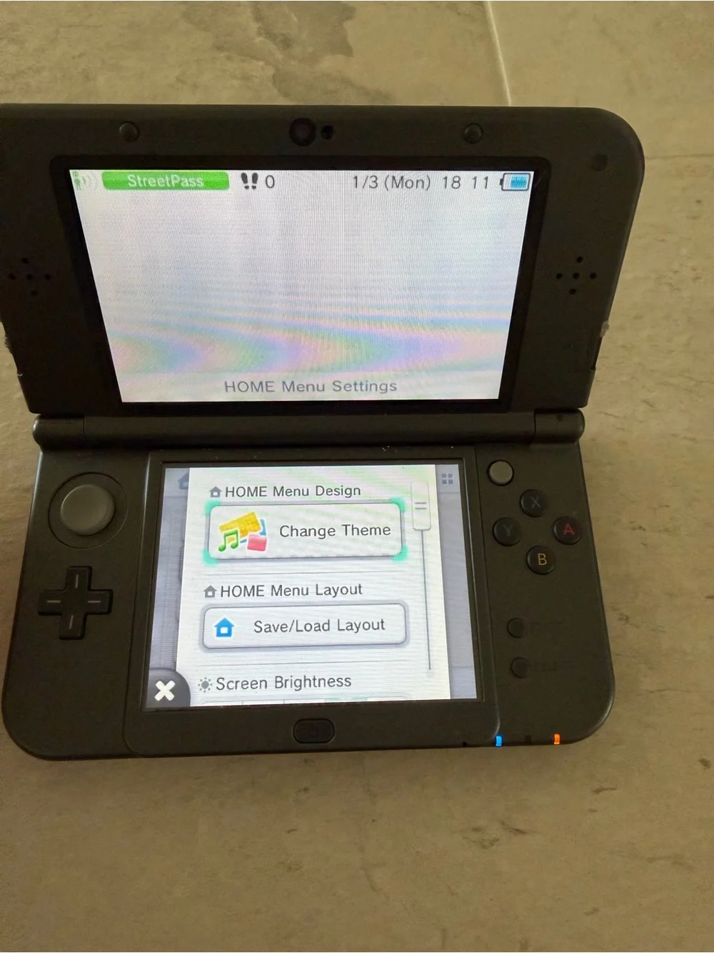 Handheld gaming console (Nintendo DS/3DS) xl